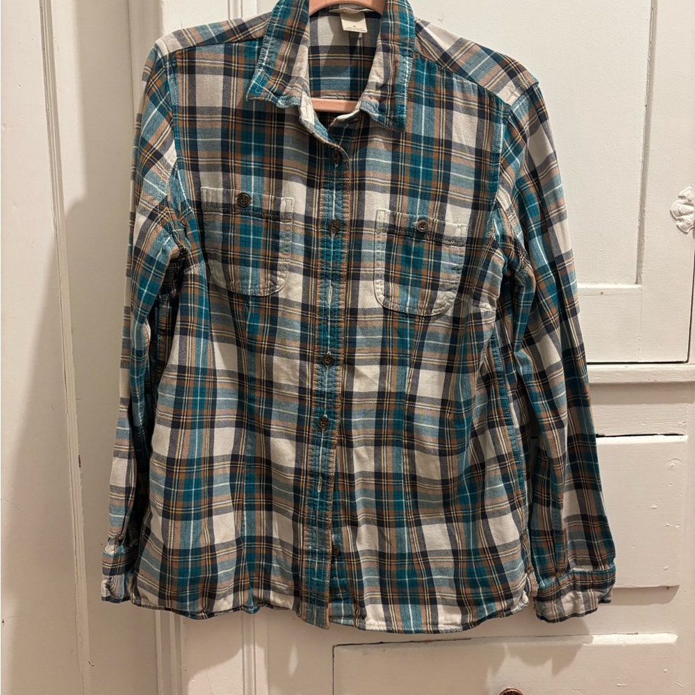 Duluth Trading Co Blue and White Plaid Casual Shirt